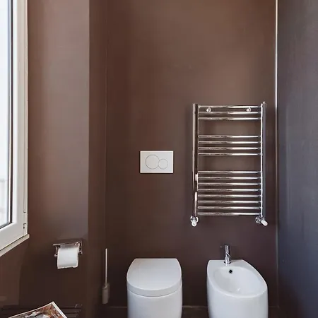 Πανσιόν The Place Giuliana *