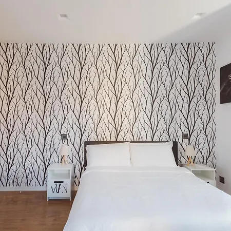 Affittacamere The Place Giuliana 4*