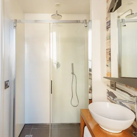 The Place Giuliana Roma