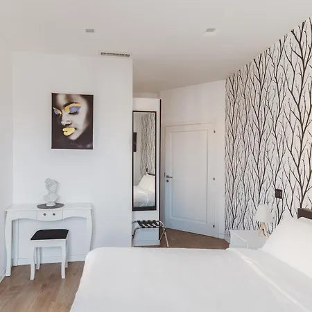 The Place Giuliana Guest house 4*